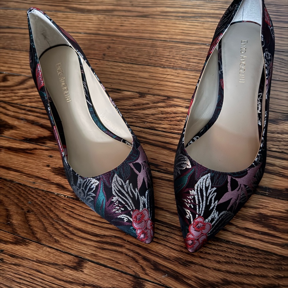 Enzo Angiolini Black and Red Floral Heels